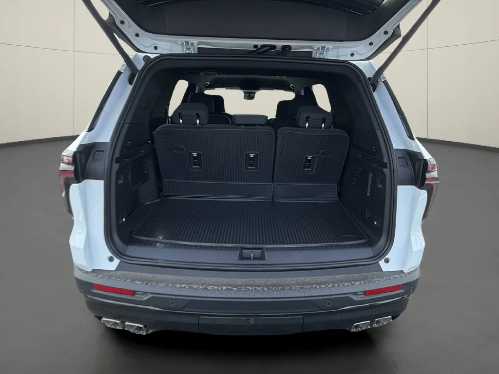 New 2027 Summit White Chevrolet LT image 11