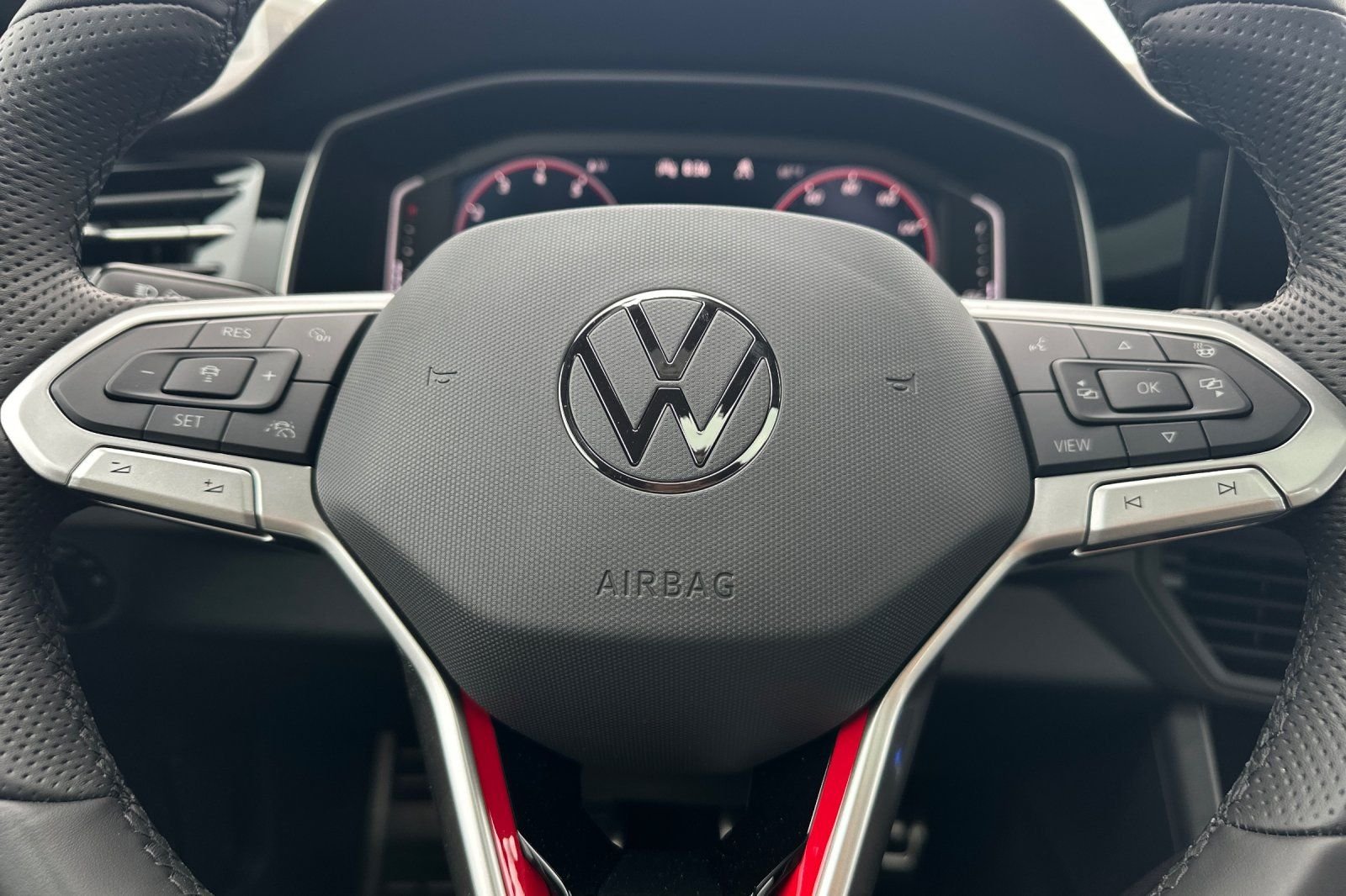 New 2026 Deep Black Pearl Volkswagen 2.0T Autobahn image 22