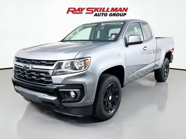 Used 2022 Gray Chevrolet LT image 3