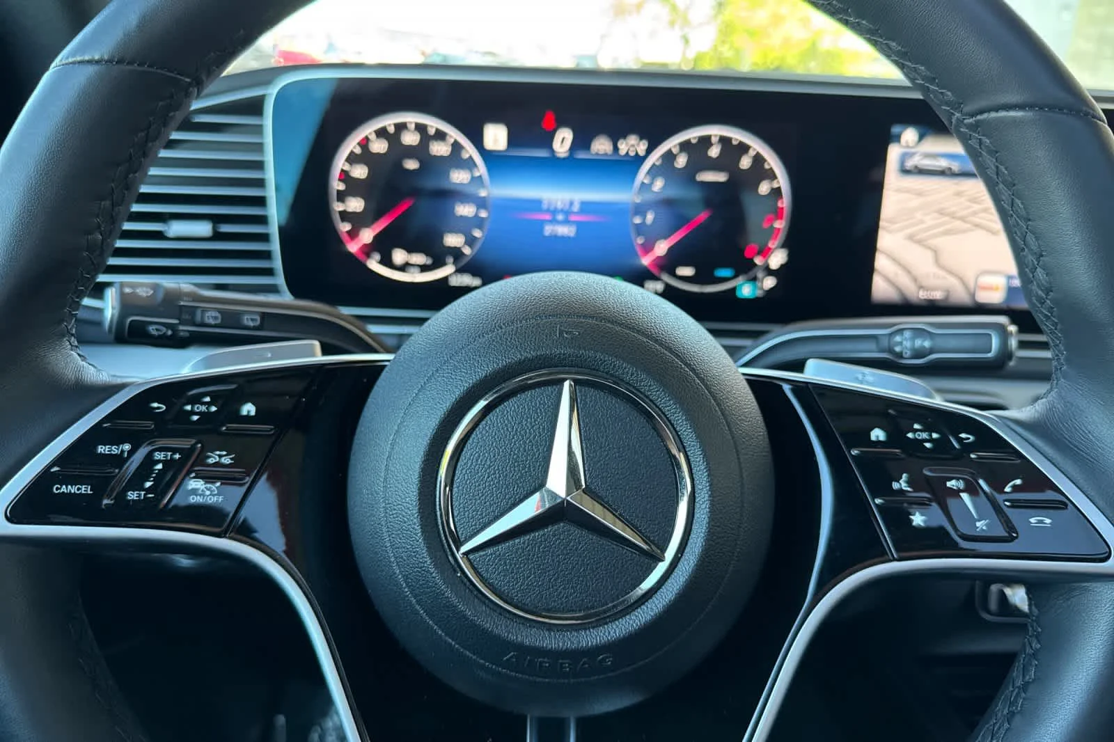 Used 2025  Mercedes-Benz GLE 350 image 27