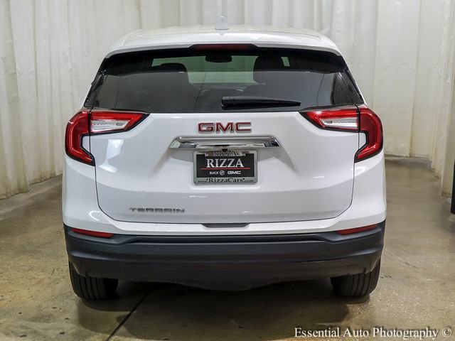 Used 2024 Summit White GMC SLE image 8