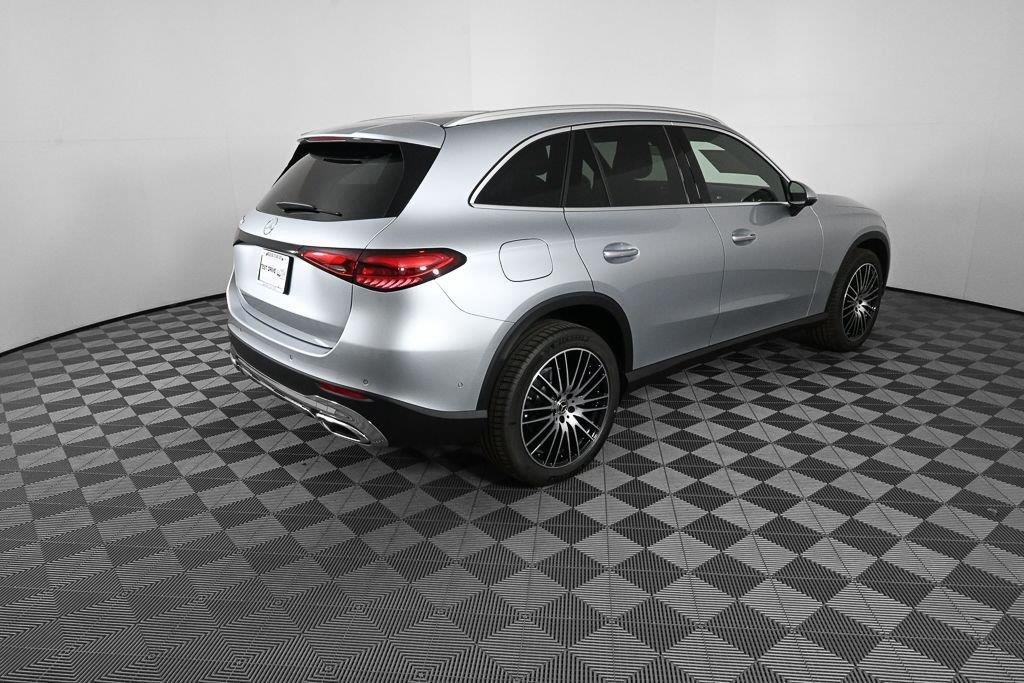 New 2026 Cirrus Silver Metallic Mercedes-Benz GLC 300 image 27