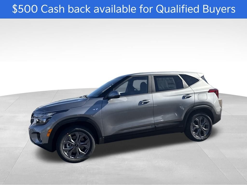 2026 Kia Seltos LX photo 2