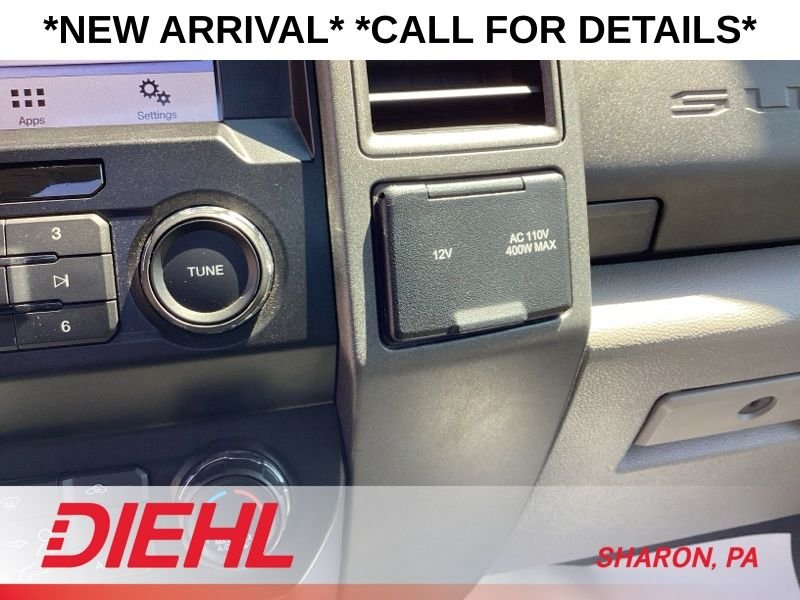 Used 2019 White Ford XL image 29