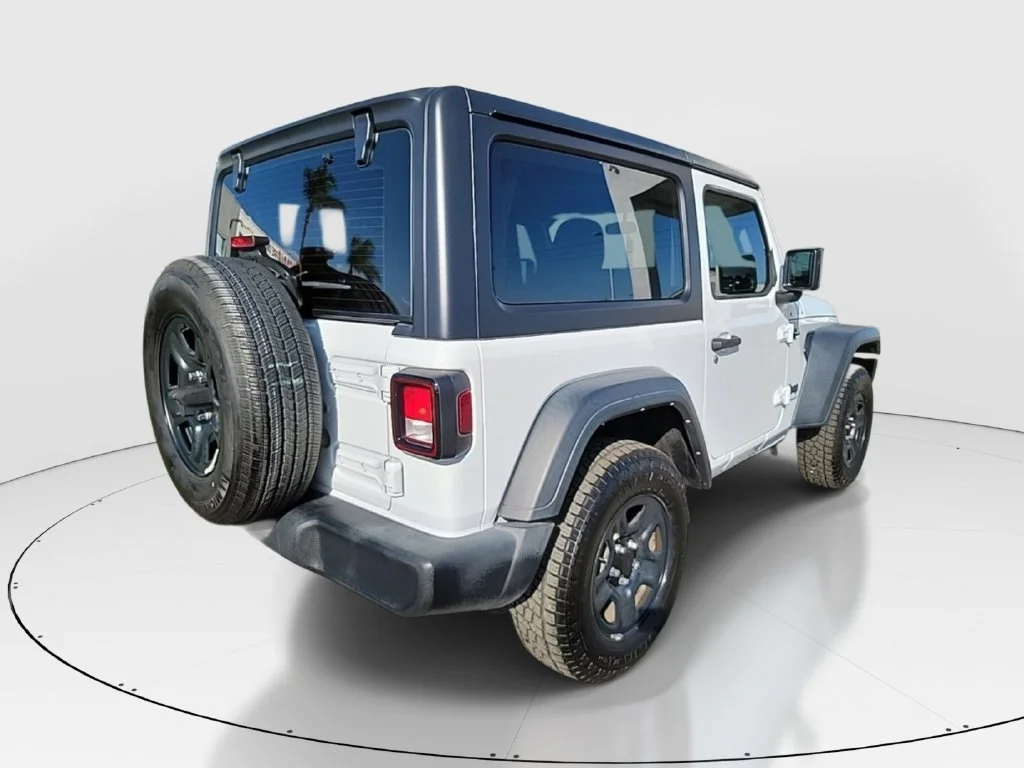 Used 2023 White Jeep Sport image 6