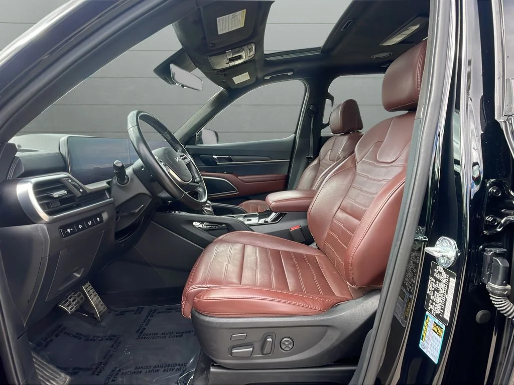 Used 2024 Black Kia SX-Prestige image 10