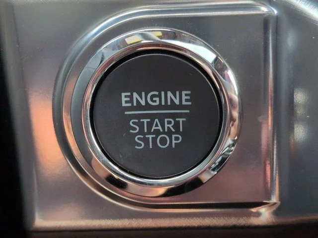 New 2026 Star White Metallic Tri-Coat Ford King Ranch® image 32