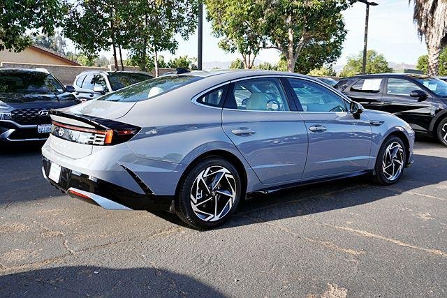New 2026 Blue Hyundai SEL Sport image 9