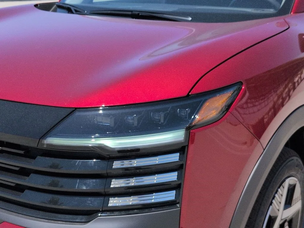 New 2026 Scarlet Ember Tintcoat Nissan SV image 8