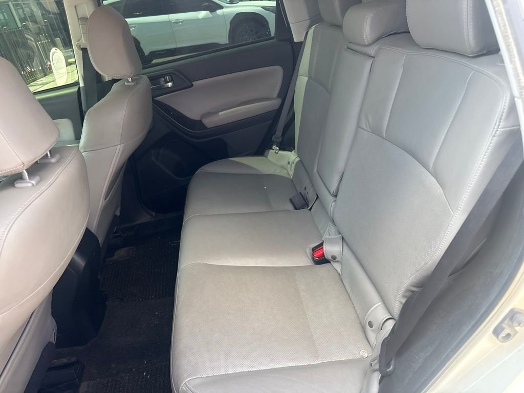 Used 2015 White Subaru 2.5i Limited image 11