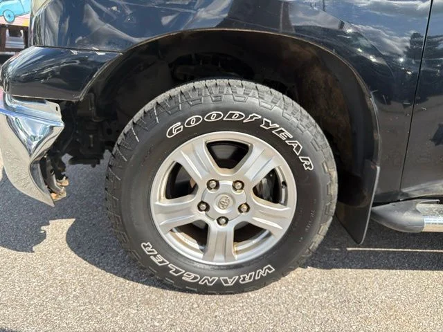 Used 2008 Black Toyota Base image 34