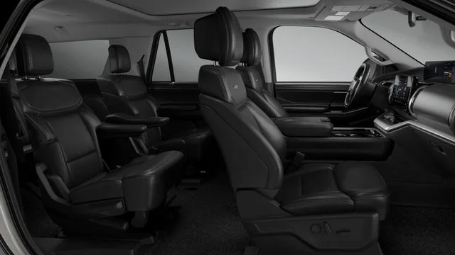 New 2026 Star White Metallic Tri-Coat Ford MAX Platinum® image 6
