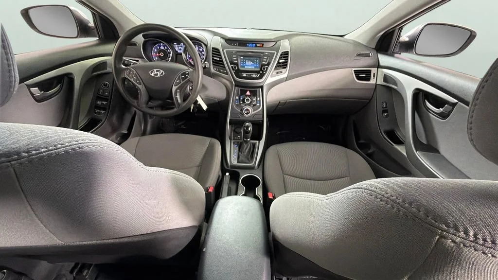 Used 2016 White Hyundai SE image 31