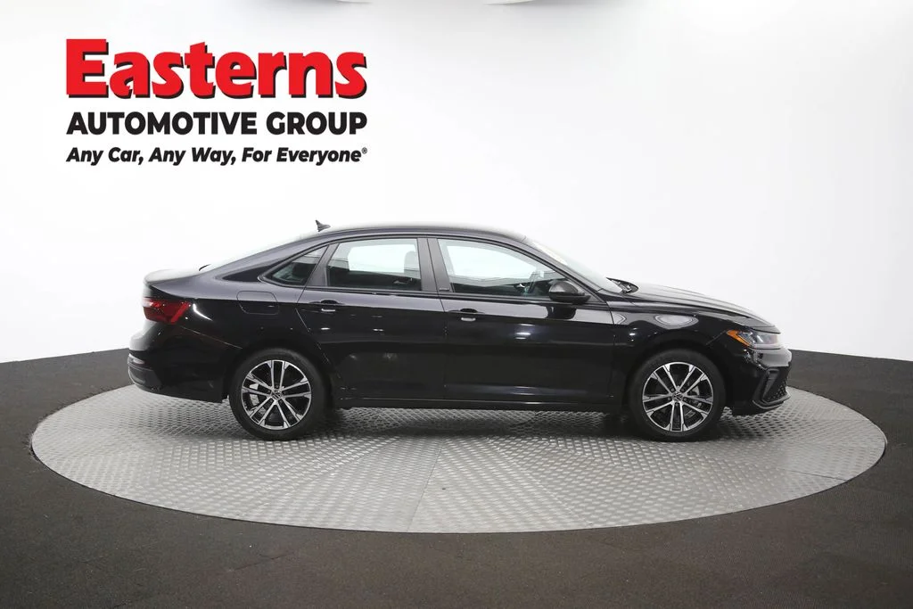 Used 2025 Black Volkswagen 1.5T Sport image 44