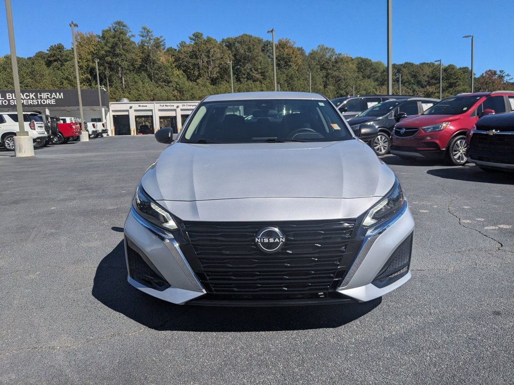2024 Nissan Altima S photo 2