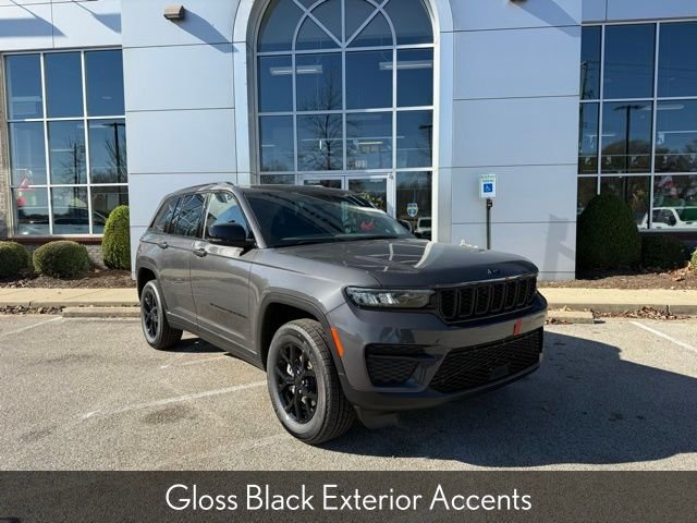 New 2025 Baltic Gray Metallic Clear-Coat Exterior Paint Jeep Altitude X image 8