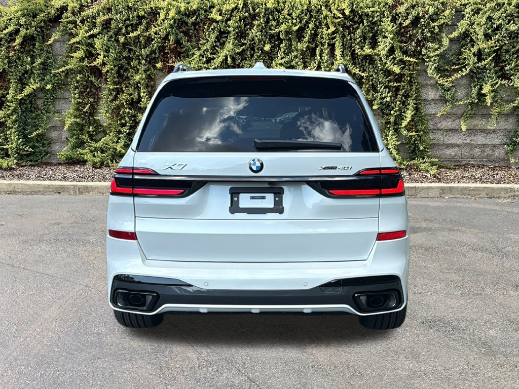 New 2027 Mineral White Metallic BMW xDrive40i image 5