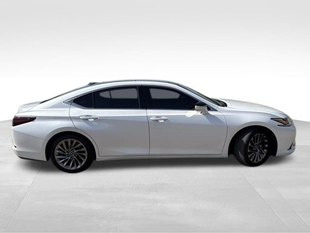 Used 2024 White Lexus 350 Luxury image 8