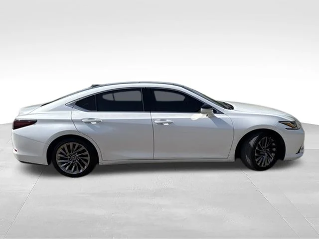 Used 2024 White Lexus 350 Luxury image 8