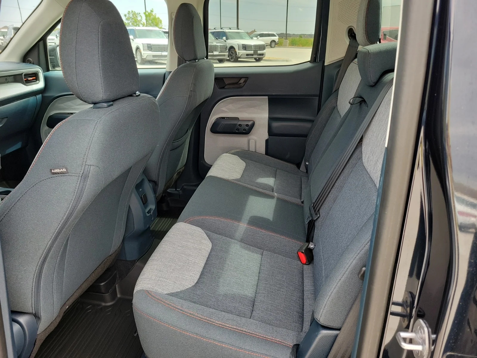 Used 2022 Blue Ford XLT All-Wheel Drive Supercrew 4.5 ft. box 121.1 in image 10