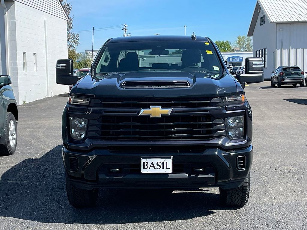 2024 Chevrolet Silverado 2500HD Custom - Photo 9