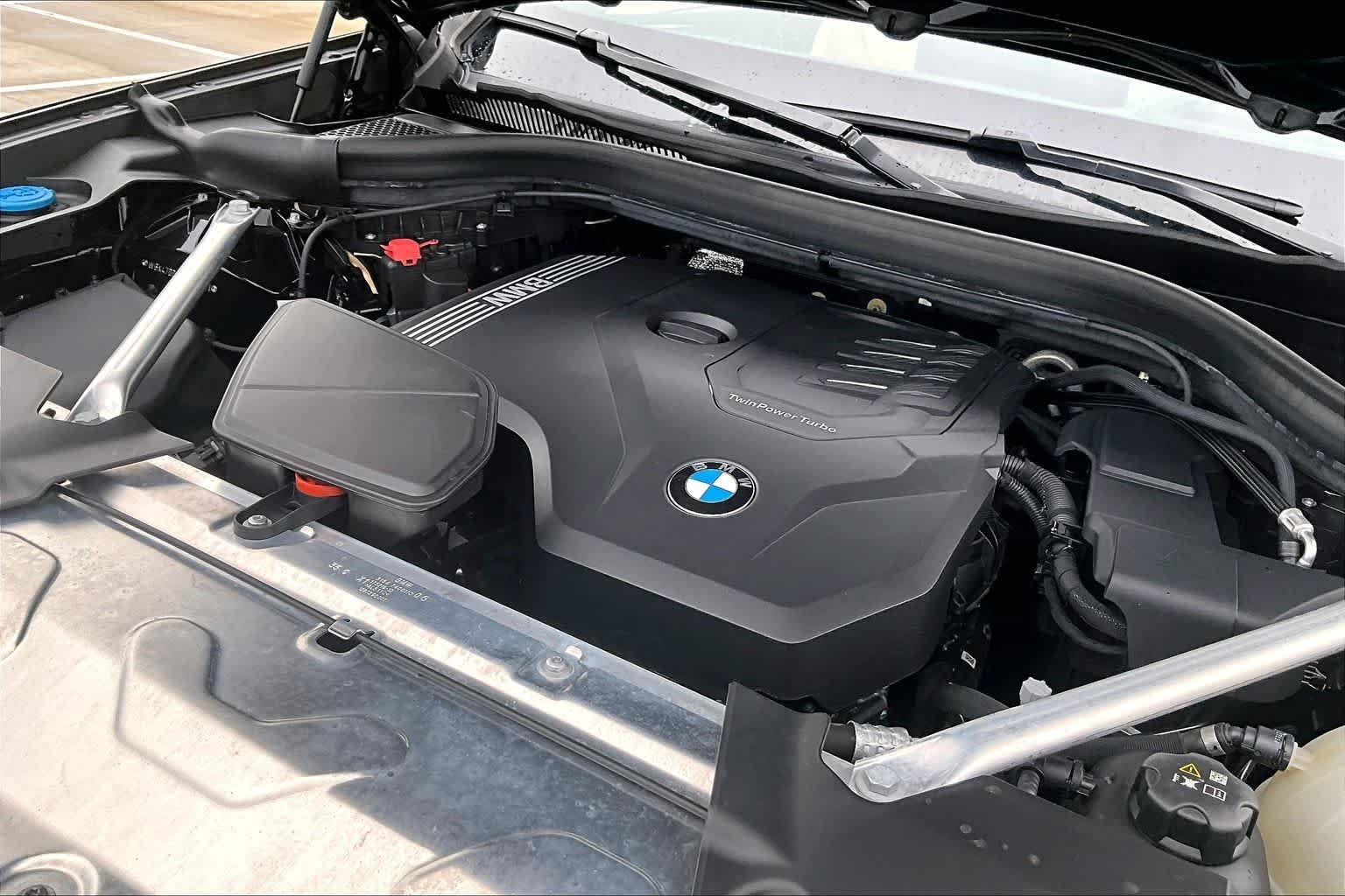 Used 2024 Jet Black BMW sDrive30i image 31