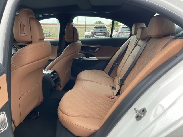 2025 Mercedes-Benz E-Class E350 - Photo 46