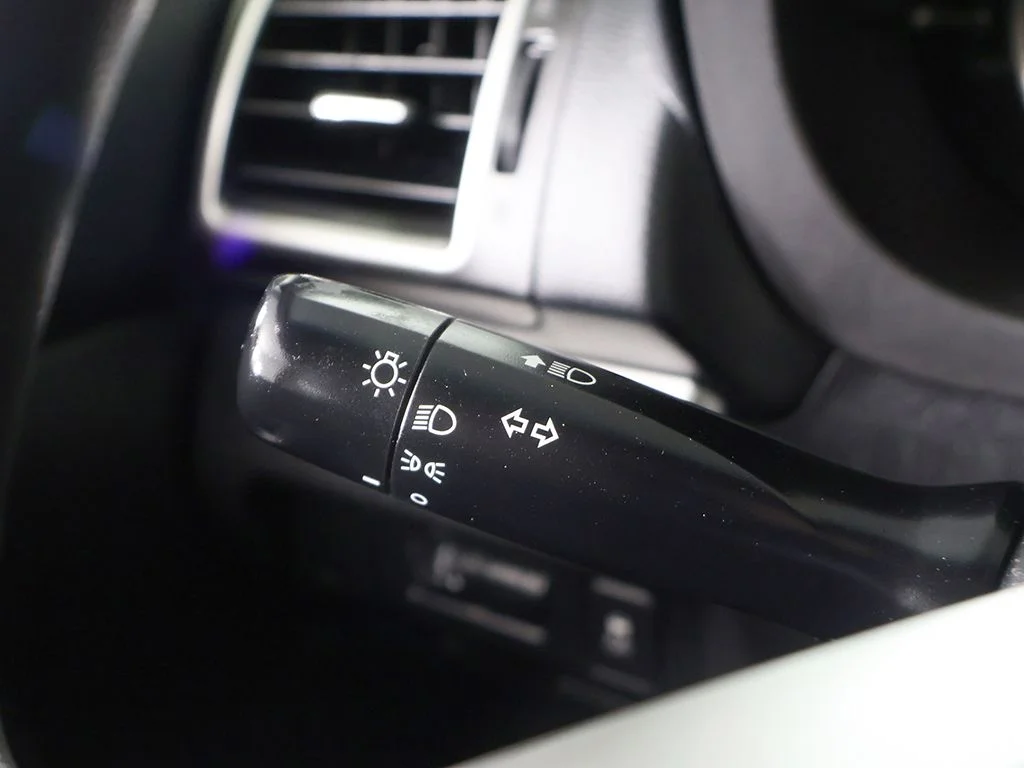 Used 2015 Red Subaru 2.0i image 31