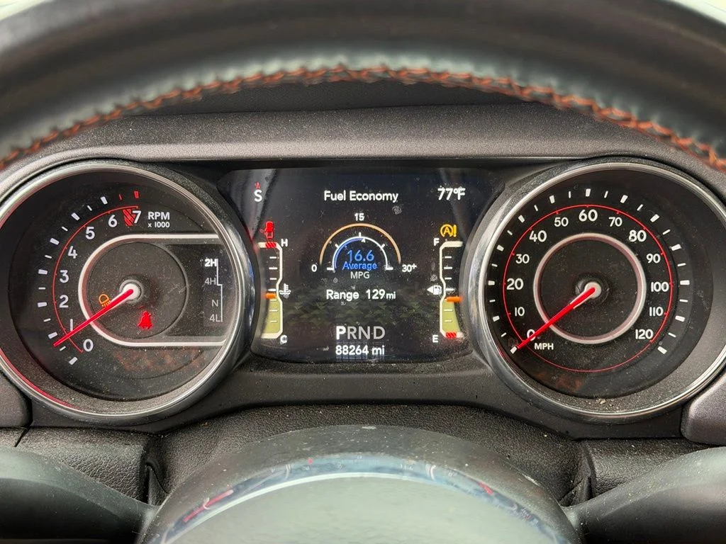 Used 2021 Gray Jeep Mojave image 34