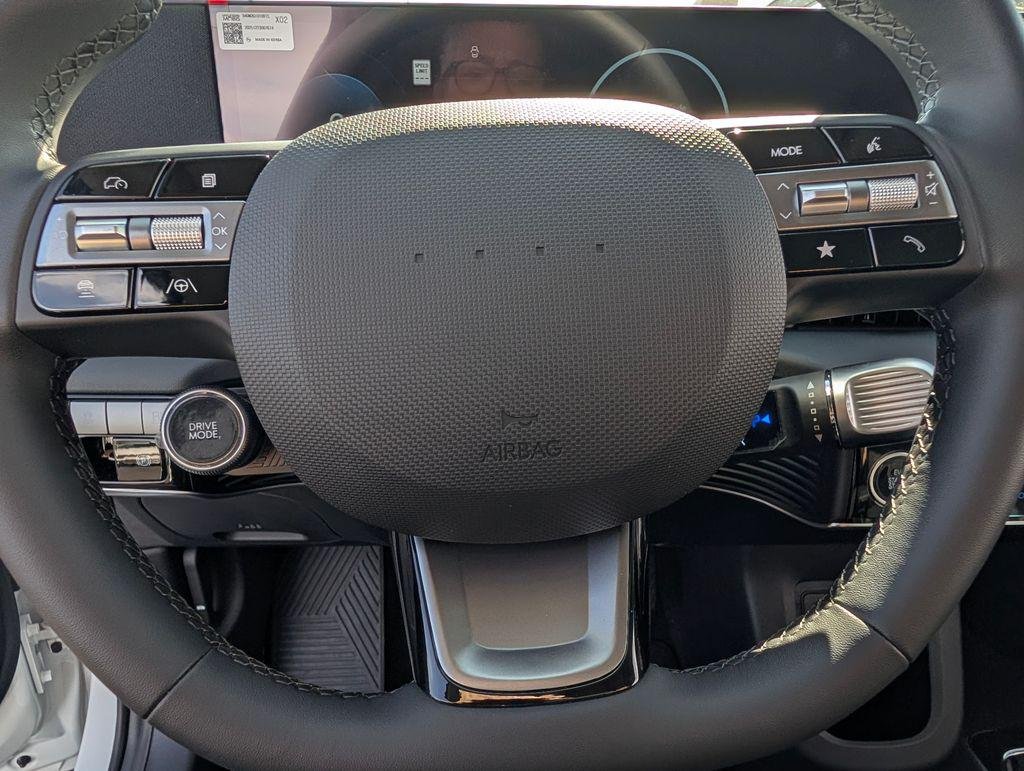 New 2026 White Hyundai SE image 20