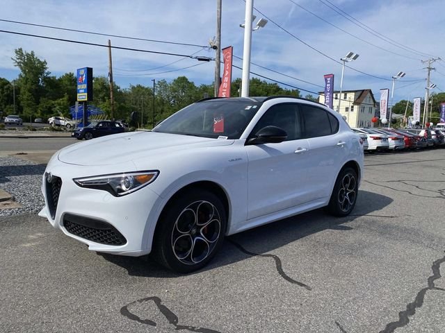 2023 Alfa Romeo Stelvio Veloce AWD's photo