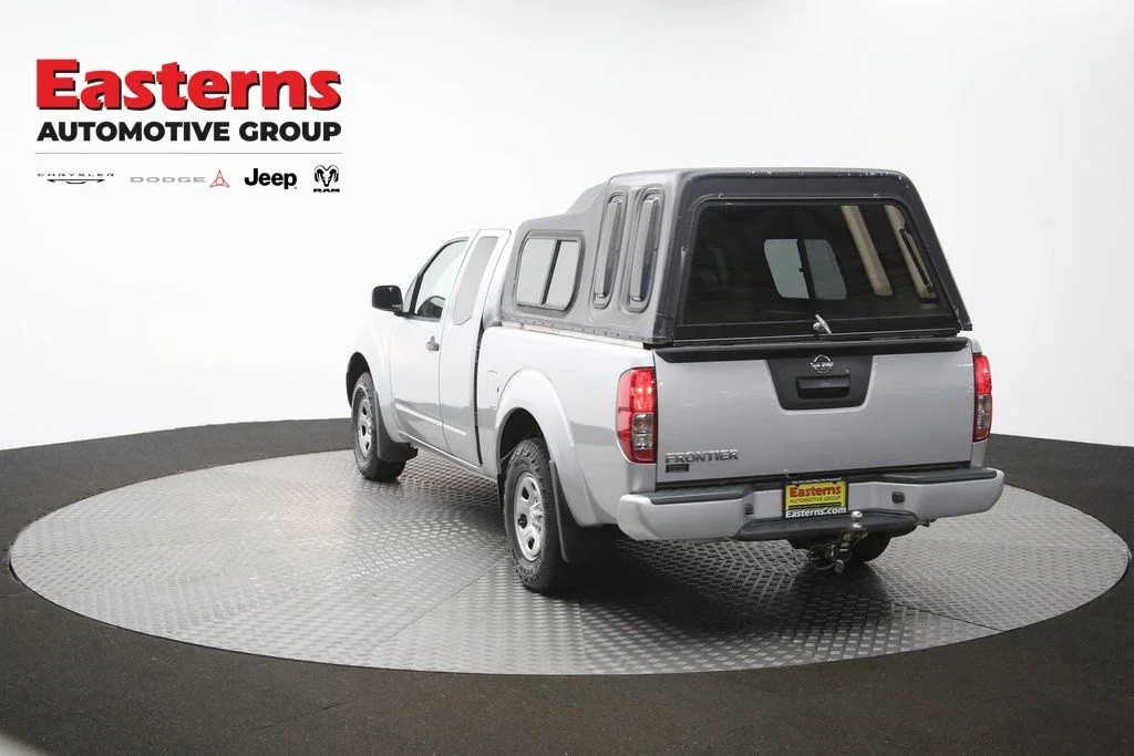 Used 2019 Silver Nissan S image 66