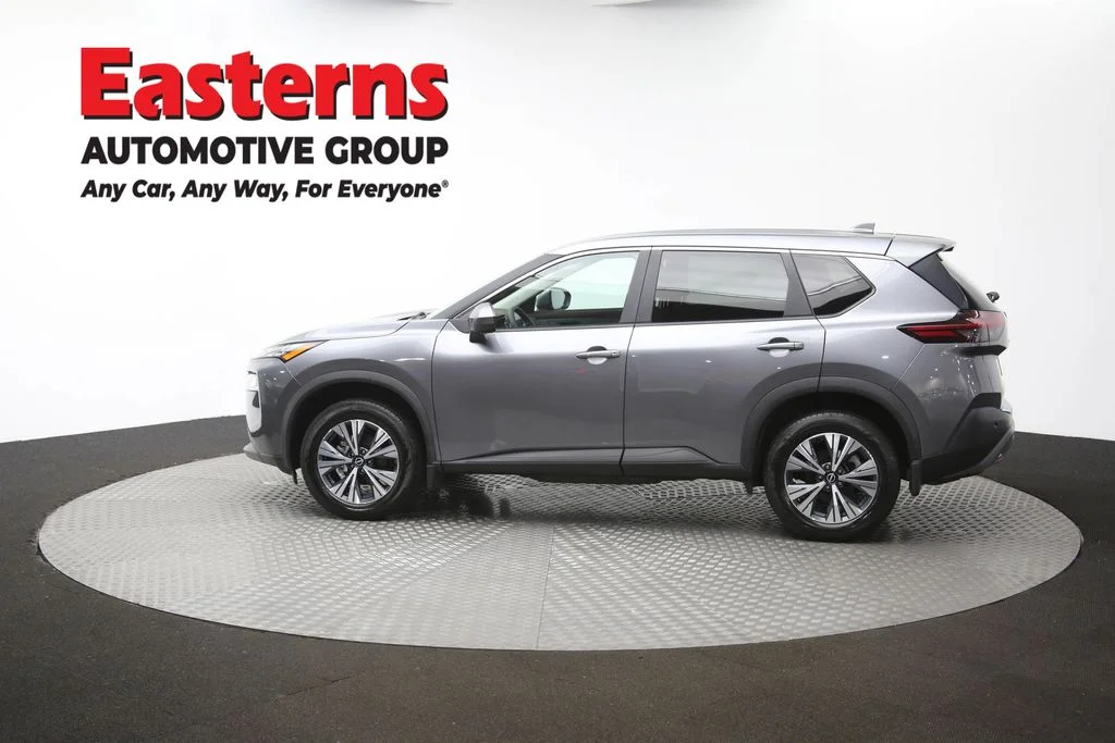 Used 2023 Gray Nissan SV image 61