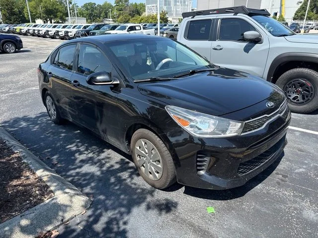 Used 2020 Black Kia LX image 11