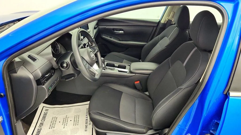 Used 2024 Electric Blue Metallic Nissan SV CVT image 18