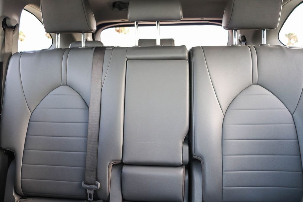 Used 2022 Magnetic Gray Metallic Toyota XLE image 27