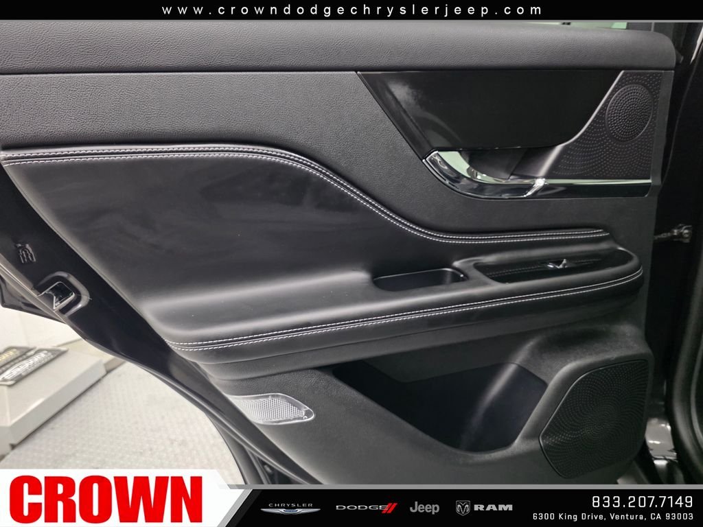 Used 2024 Black Lincoln Grand Touring image 17