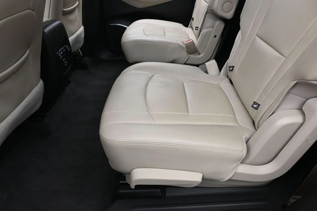 Used 2020 Red Quartz Tintcoat Buick Essence image 30