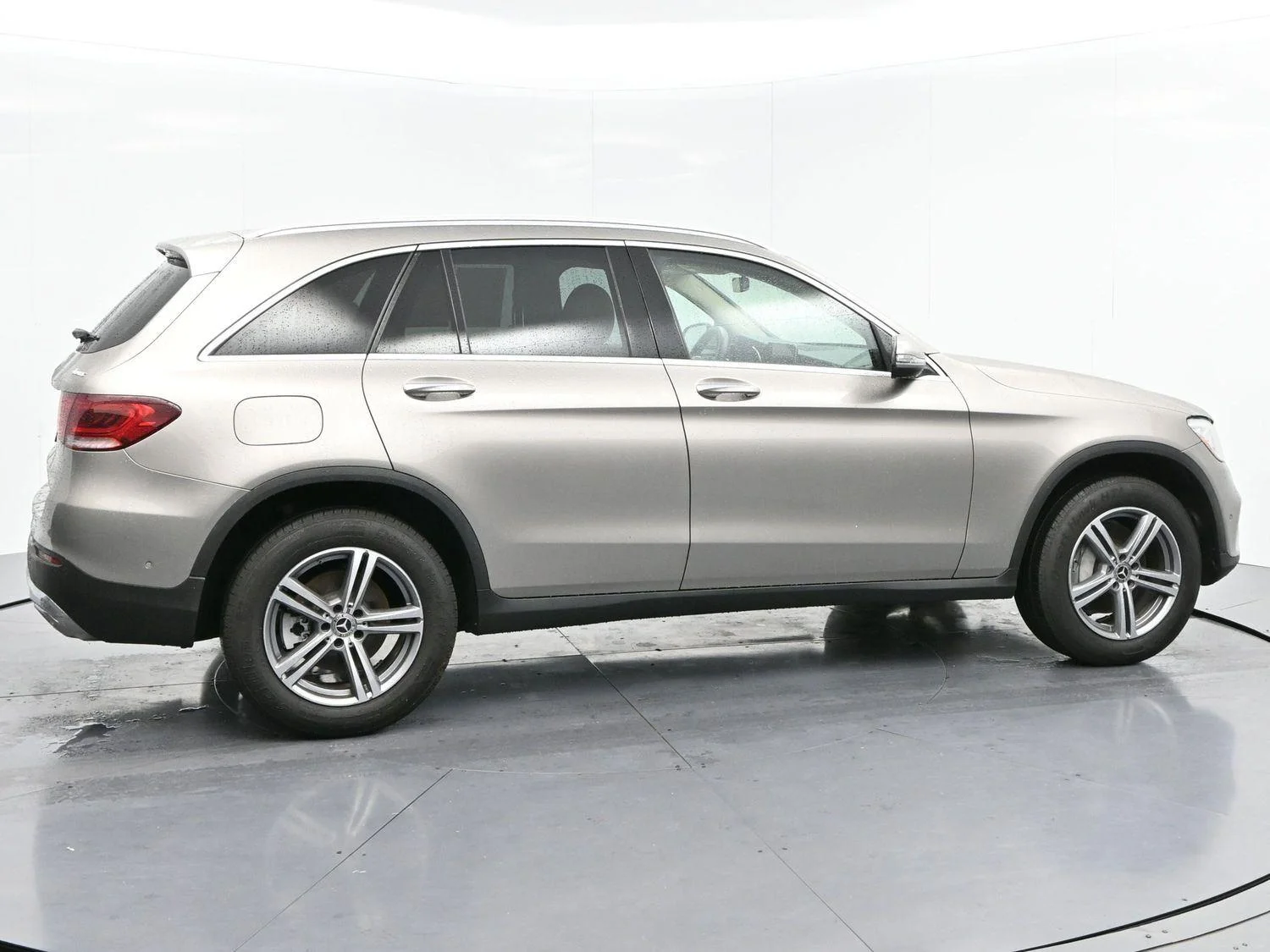 Used 2021 Mojave Silver Metallic Mercedes-Benz GLC 300 image 8