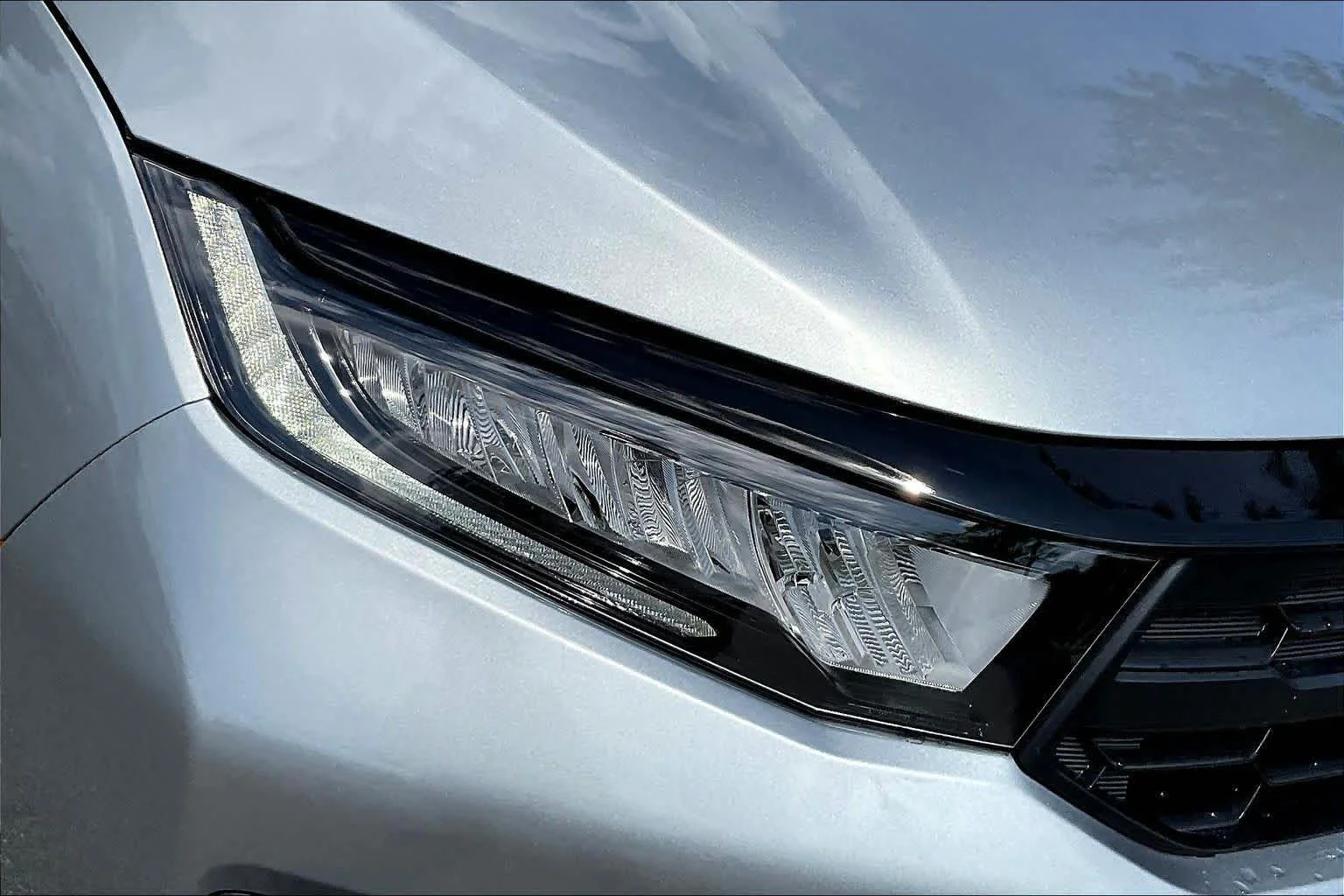 New 2026 Solar Silver Metallic Honda EX-L image 13