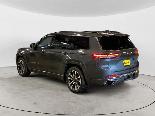 Used 2022 Gray Jeep Overland image 7