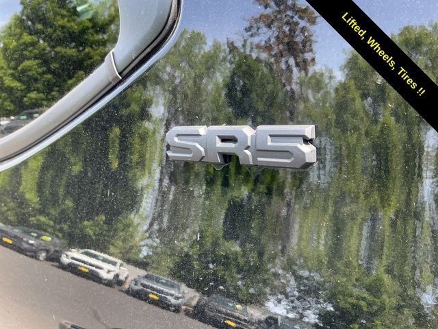 New 2026 Midnight Black Metallic Toyota SR5 image 31