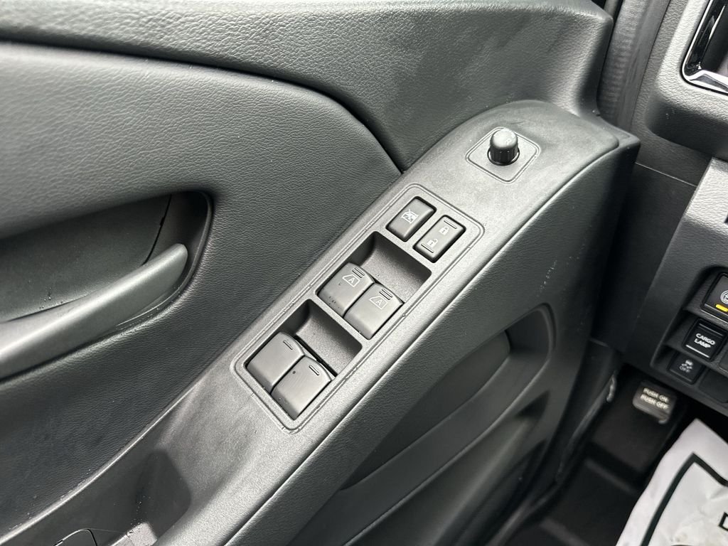 2026 Nissan Frontier SV - Photo 13