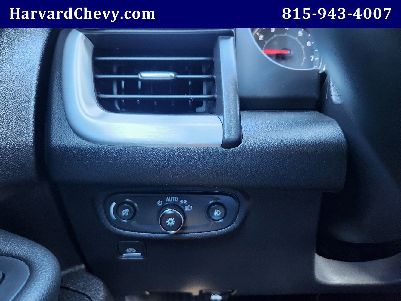 2024 GMC Terrain SLT - Photo 21