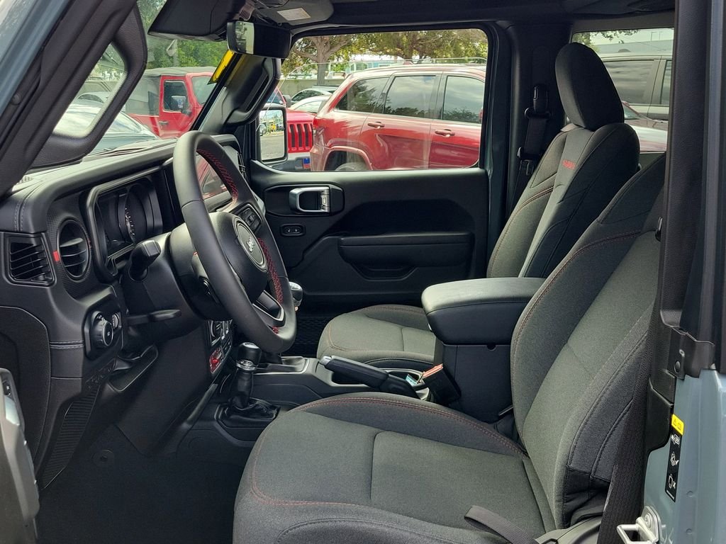 Used 2024 Gray Jeep Rubicon image 21