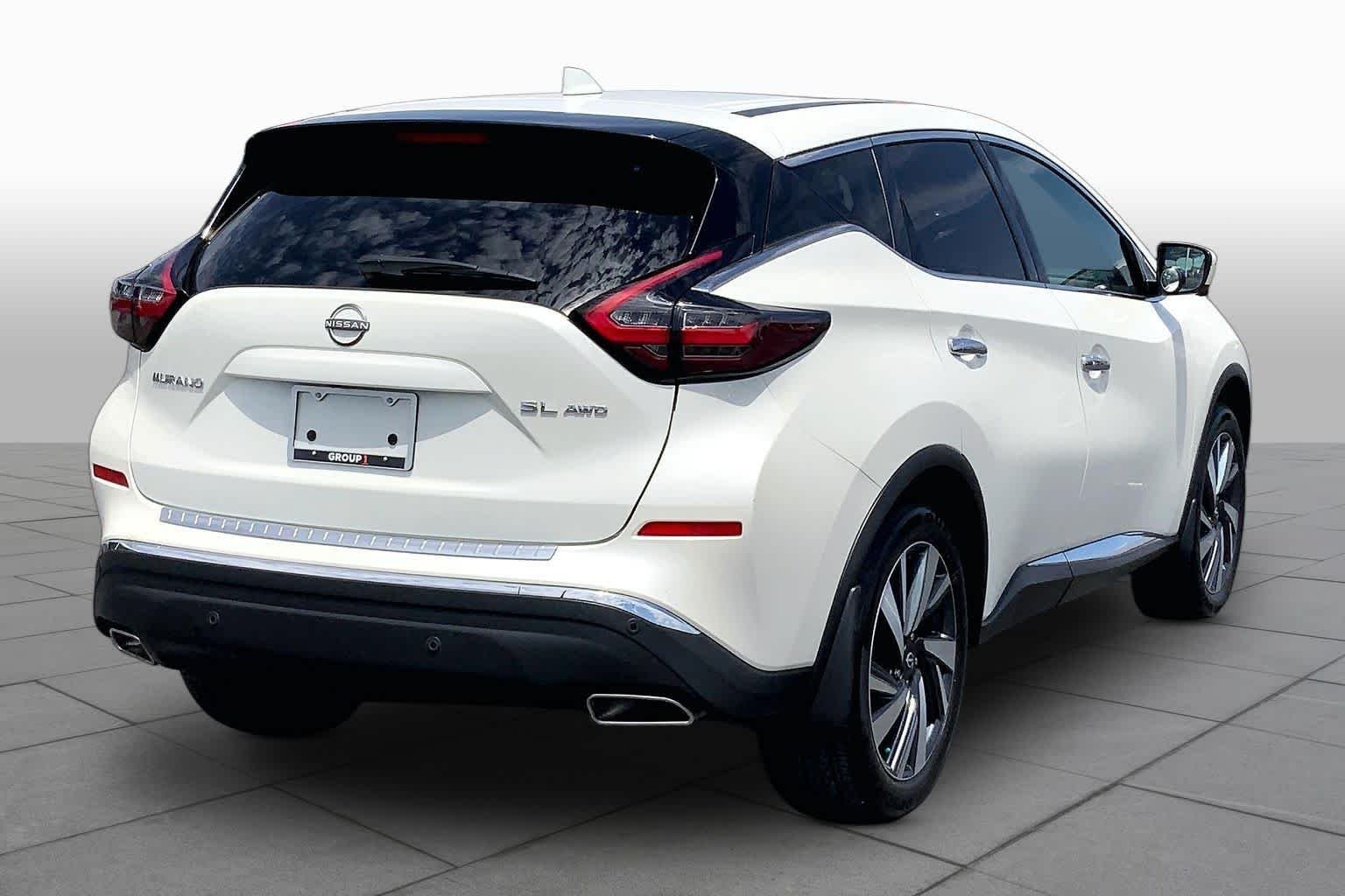 Used 2024 Pearl White Tricoat Nissan SL image 13