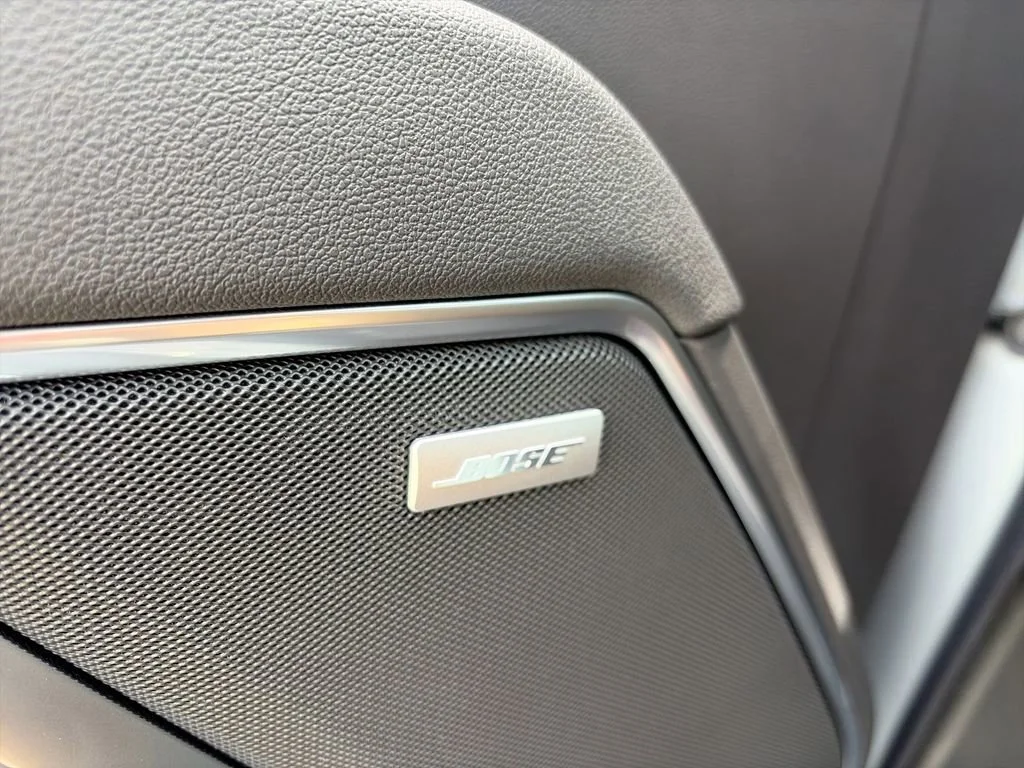 2026 GMC Sierra 1500 SLT - Photo 33