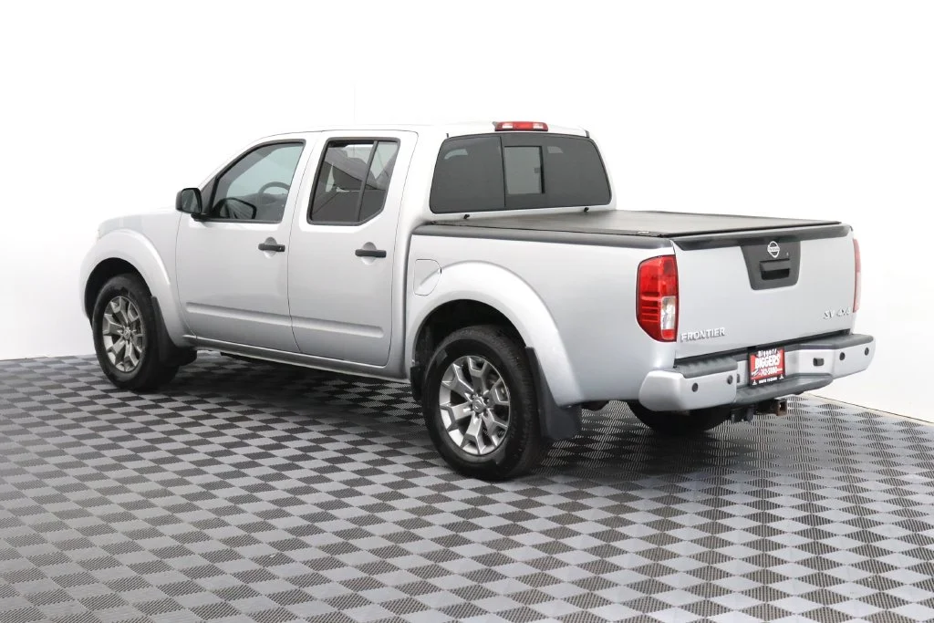 Used 2021 Silver Nissan SV image 6