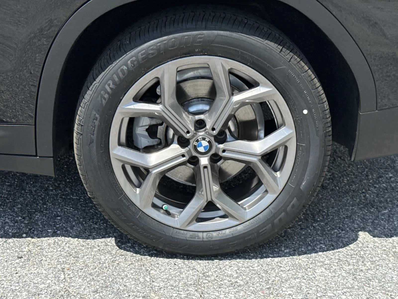 Used 2024 Black Sapphire Metallic BMW xDrive30i image 12