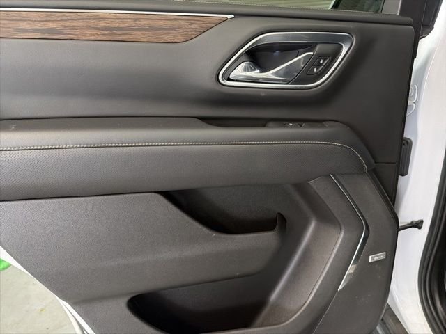 Used 2021 Summit White Chevrolet Premier image 14